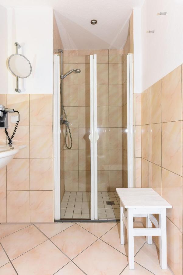 Ferienwohnung To Huus Bensersiel Exteriör bild