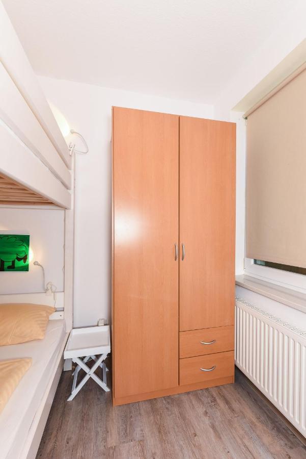 Ferienwohnung To Huus Bensersiel Exteriör bild